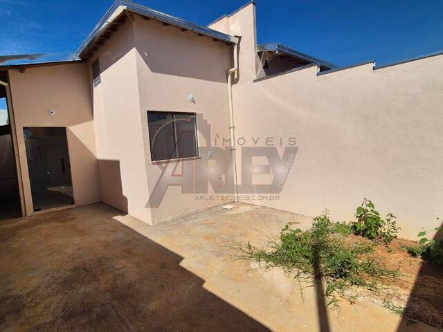 #5711 - Casa Nova para Venda em Montes Claros - MG - 1
