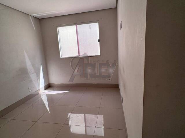 #5724 - Casa em Condominio para Venda em Montes Claros - MG - 2