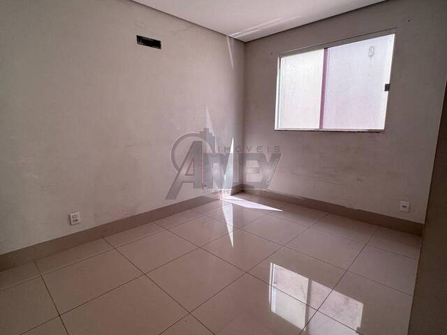 #5724 - Casa em Condominio para Venda em Montes Claros - MG - 3