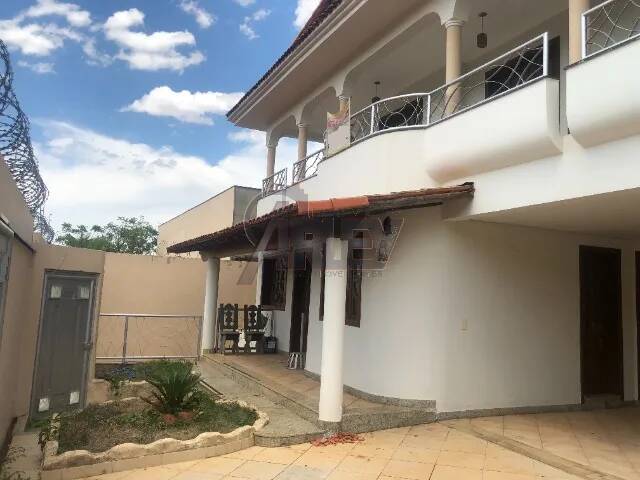#5811 - Casa Usada para Venda em Montes Claros - MG - 1