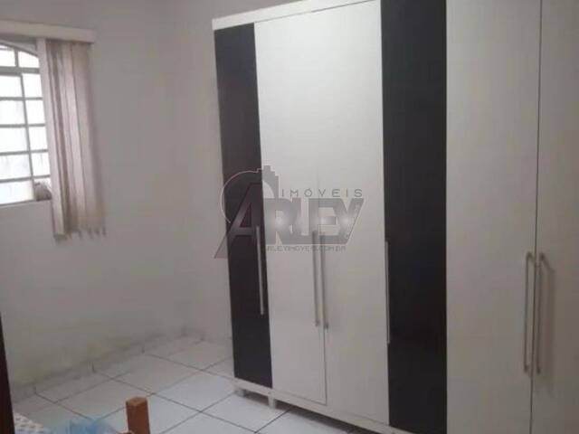 #5833 - Casa Usada para Venda em Montes Claros - MG - 3