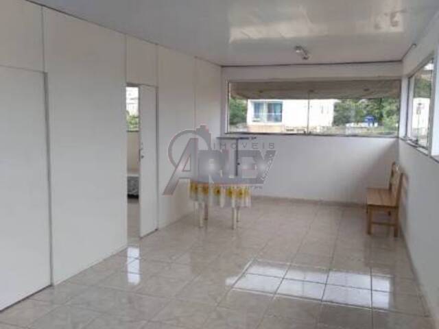 CASAS USADA / SBPE para Venda em Montes Claros - 4