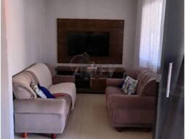 CASAS USADA / SBPE para Venda em Montes Claros - 5