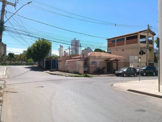 #5850 - Casa Usada para Venda em Montes Claros - MG - 2