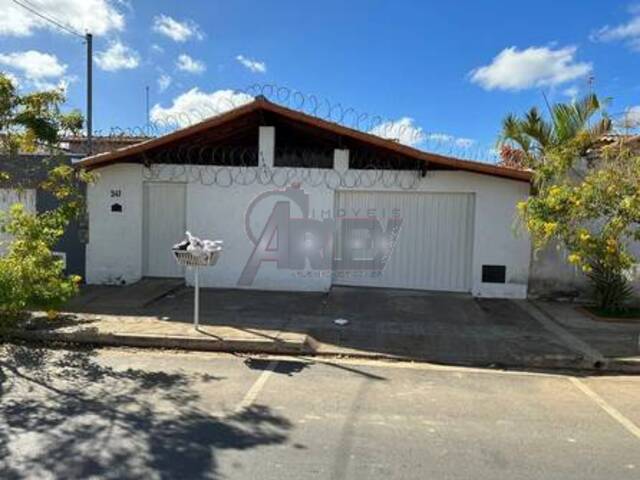 #5855 - Casa Usada para Venda em Montes Claros - MG - 1