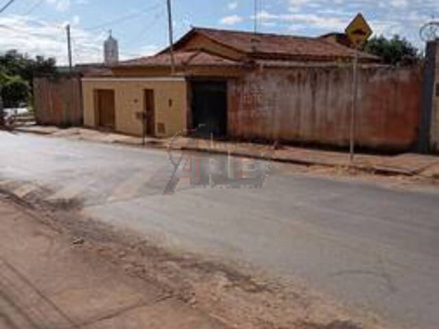 #5868 - LOTES PARTICULAR para Venda em Montes Claros - MG - 2