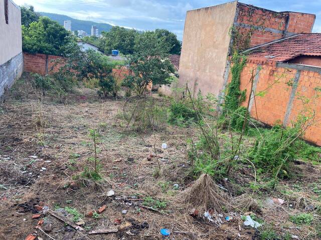 #5874 - Lote Particular para Venda em Montes Claros - MG