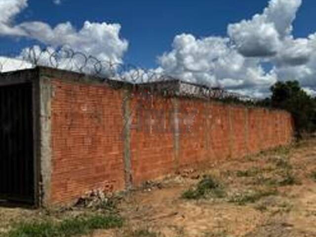 #5882 - LOTES PARTICULAR para Venda em Montes Claros - MG - 2