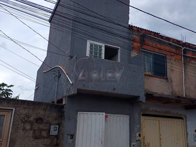 #5889 - Casa Usada para Venda em Montes Claros - MG