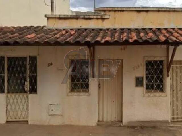 #5918 - COBERTURA / FLAT / KITNET / DUPLEX / TRIPLEX para Venda em Montes Claros - MG - 2