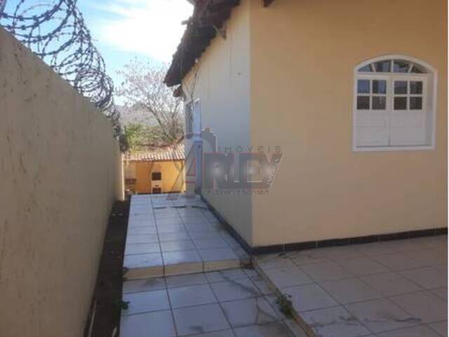 #5924 - Casa Usada para Venda em Montes Claros - MG - 2
