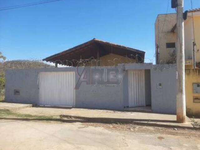 #5924 - Casa Usada para Venda em Montes Claros - MG - 1