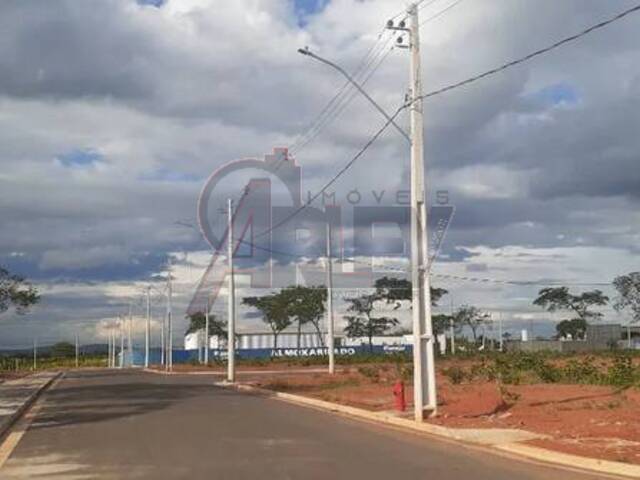 #5930 - LOTES PARTICULAR para Venda em Montes Claros - MG