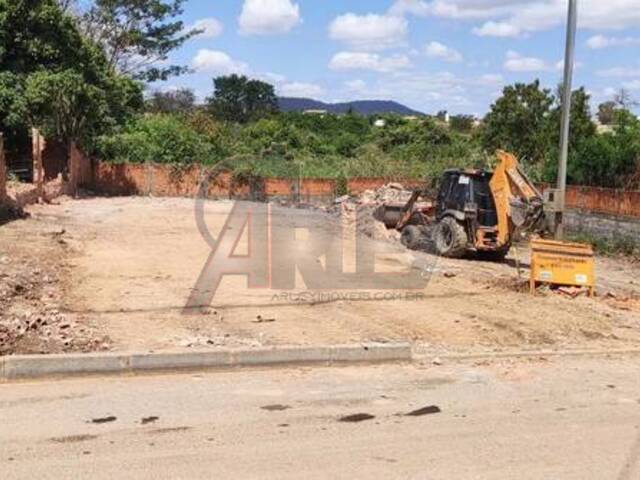 #5944 - LOTES PARTICULAR para Venda em Montes Claros - MG - 2