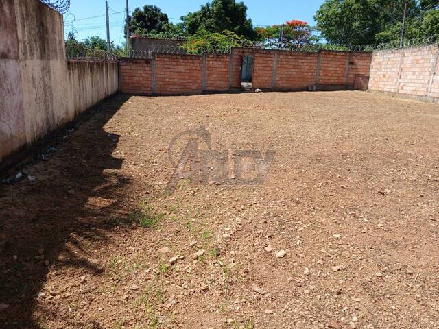 #5949 - LOTES PARTICULAR para Venda em Montes Claros - MG - 1