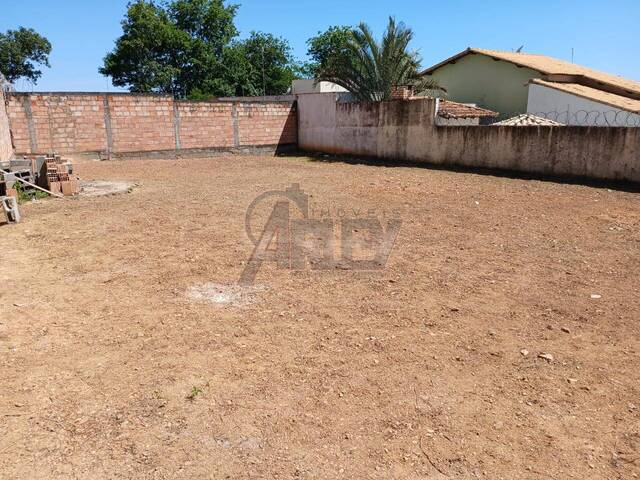 LOTES PARTICULAR para Venda em Montes Claros - 4