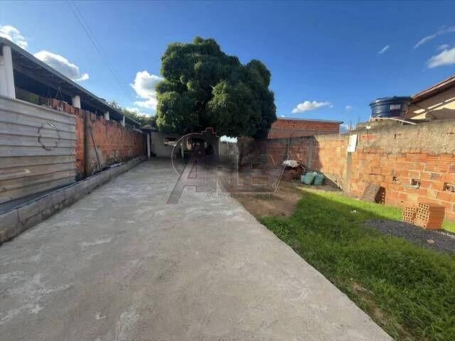 #5962 - CASA USADA / SBPE para Venda em Montes Claros - MG - 2