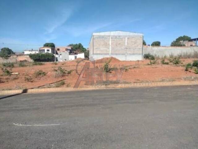 LOTES PARTICULAR para Venda em Montes Claros - 4