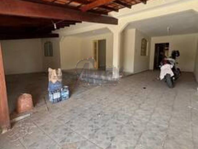 #5984 - CASA USADA / SBPE para Venda em Montes Claros - MG - 1