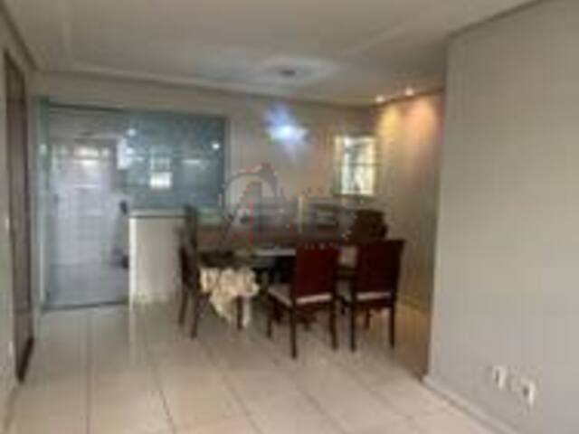APARTAMENTO USADO para Venda em Montes Claros - 4