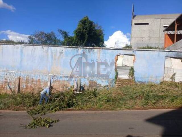 #6036 - LOTES PARTICULAR para Venda em Montes Claros - MG - 2