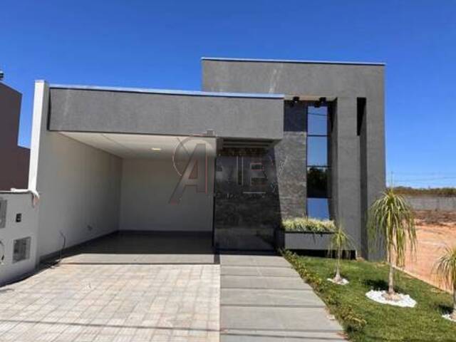 #6042 - CASA EM CONDOMINIO para Venda em Montes Claros - MG - 1