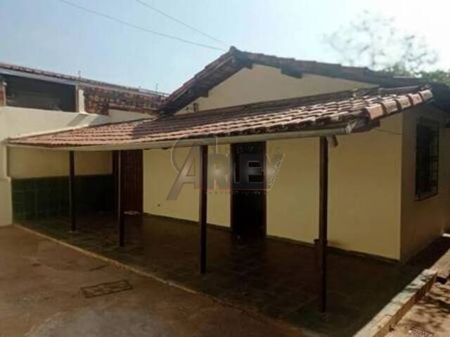#6049 - CASA USADA / SBPE para Venda em Montes Claros - MG - 1