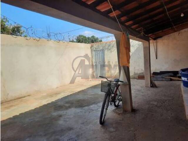 #6054 - CASA USADA / SBPE para Venda em Montes Claros - MG - 2