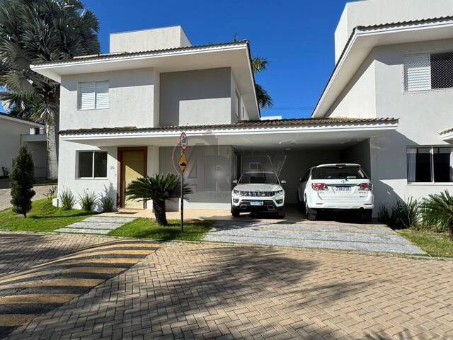 #6057 - CASA EM CONDOMINIO para Venda em Montes Claros - MG - 2