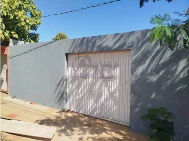#6059 - CASA USADA / SBPE para Venda em Montes Claros - MG - 1