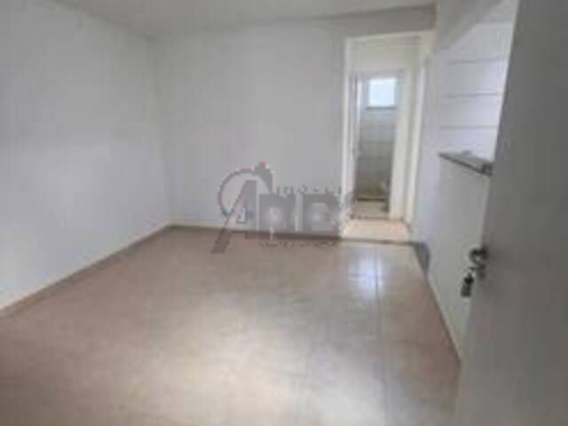#6064 - APARTAMENTO USADO para Venda em Montes Claros - MG - 2