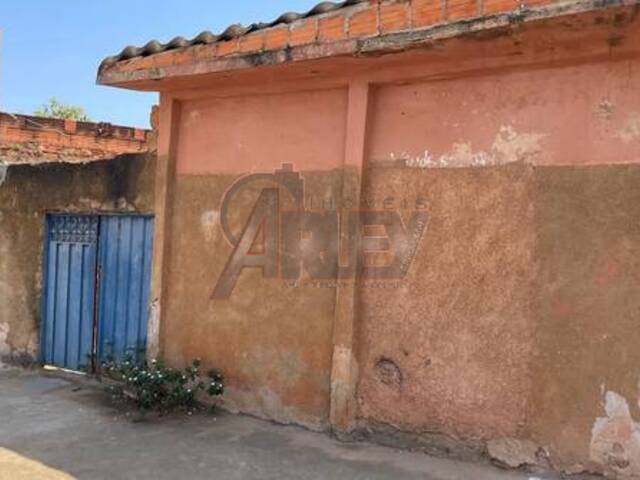 #6088 - CASA USADA / SBPE para Venda em Montes Claros - MG - 2