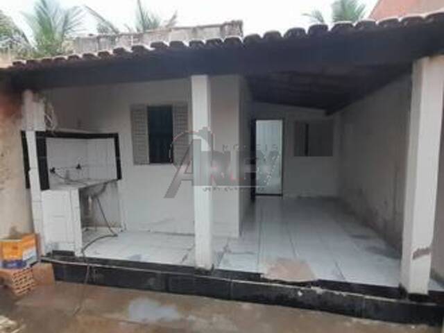 #6093 - CASA USADA / SBPE para Venda em Montes Claros - MG - 1