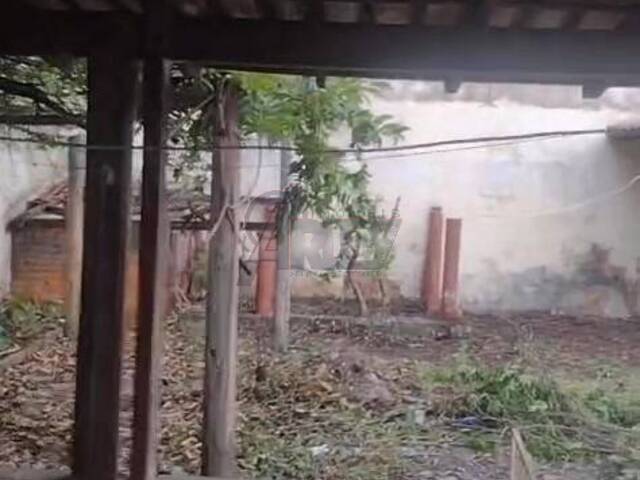 CASAS USADA / SBPE para Venda em Montes Claros - 5