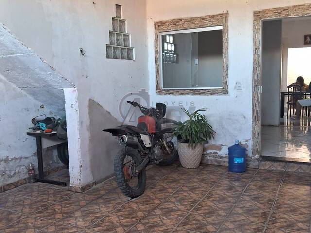 #6127 - CASA USADA / SBPE para Venda em Montes Claros - MG - 2