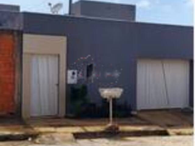 #6138 - CASA USADA / SBPE para Venda em Montes Claros - MG - 2
