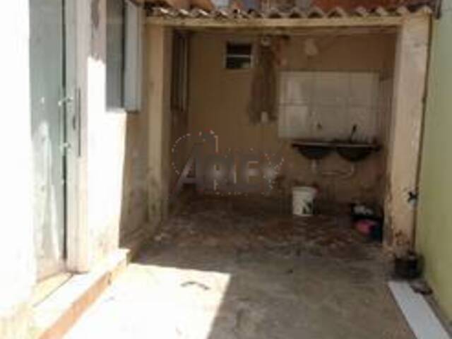 #6156 - CASA USADA / SBPE para Venda em Montes Claros - MG - 2