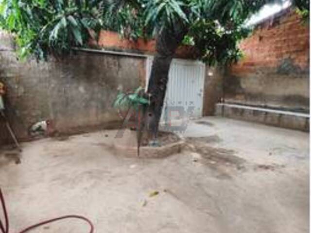 #6167 - CASA USADA / SBPE para Venda em Montes Claros - MG - 2