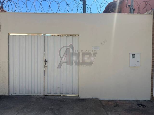 #6207 - CASA USADA / SBPE para Venda em Montes Claros - MG - 2