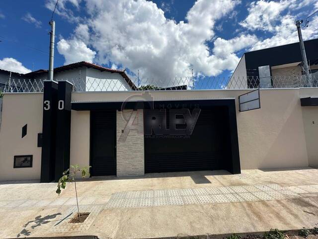 #6216 - CASA USADA / SBPE para Venda em Montes Claros - MG - 2