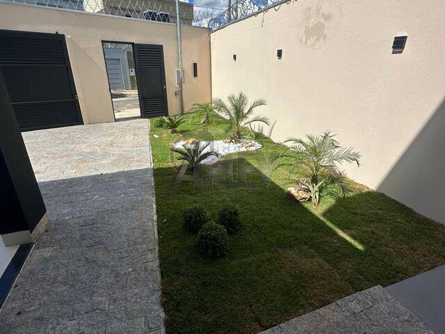 #6216 - CASA USADA / SBPE para Venda em Montes Claros - MG - 3
