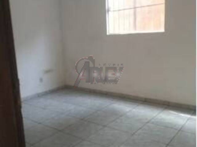 CASAS USADA / SBPE para Venda em Montes Claros - 5
