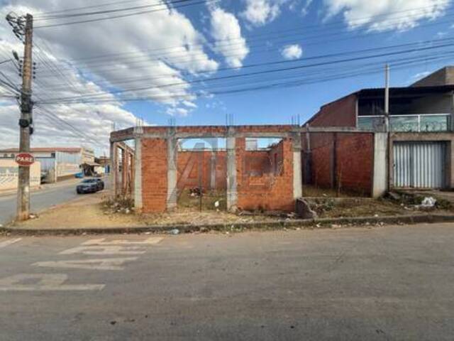 #6223 - LOTES PARTICULAR para Venda em Montes Claros - MG - 2