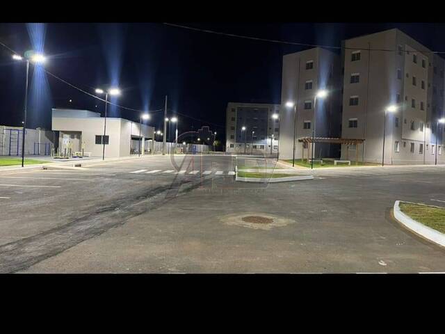 #6249 - APARTAMENTO USADO para Venda em Montes Claros - MG - 2