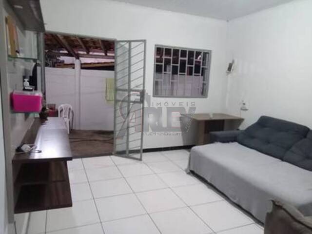 #6251 - CASA USADA / SBPE para Venda em Montes Claros - MG - 3