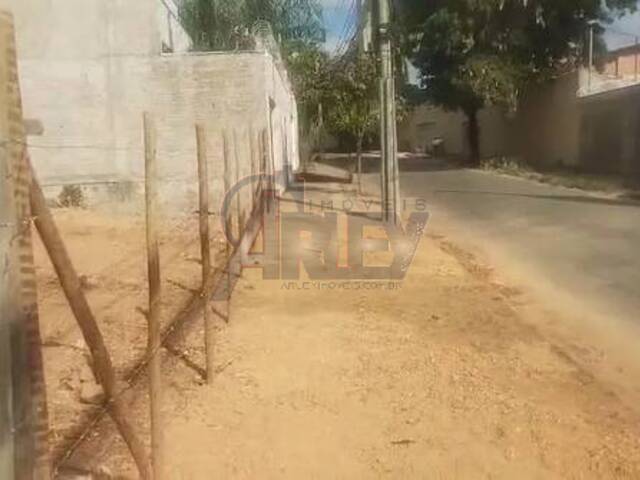 LOTES PARTICULAR para Venda em Montes Claros - 5