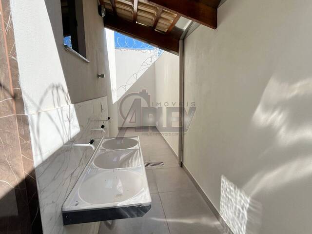 #6280 - CASA USADA / SBPE para Venda em Montes Claros - MG - 2