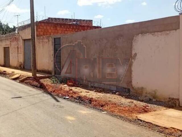 LOTES PARTICULAR para Venda em Montes Claros - 5