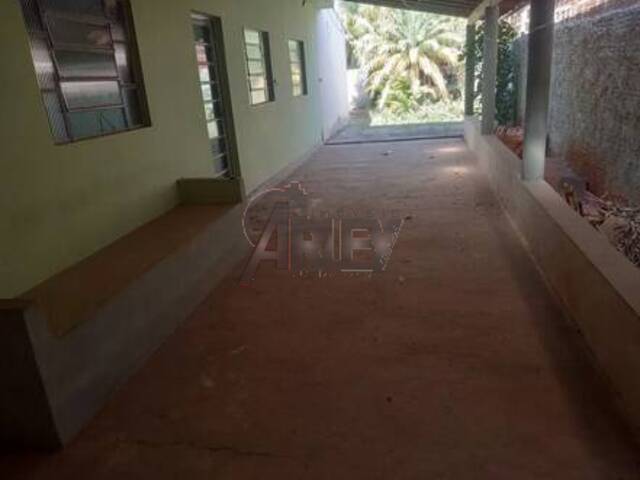 #6316 - CASA USADA / SBPE para Venda em Montes Claros - MG - 2