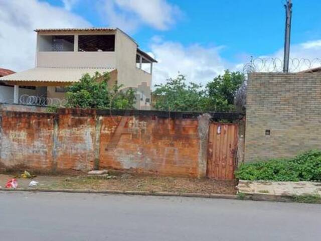 #6351 - LOTES PARTICULAR para Venda em Montes Claros - MG - 2